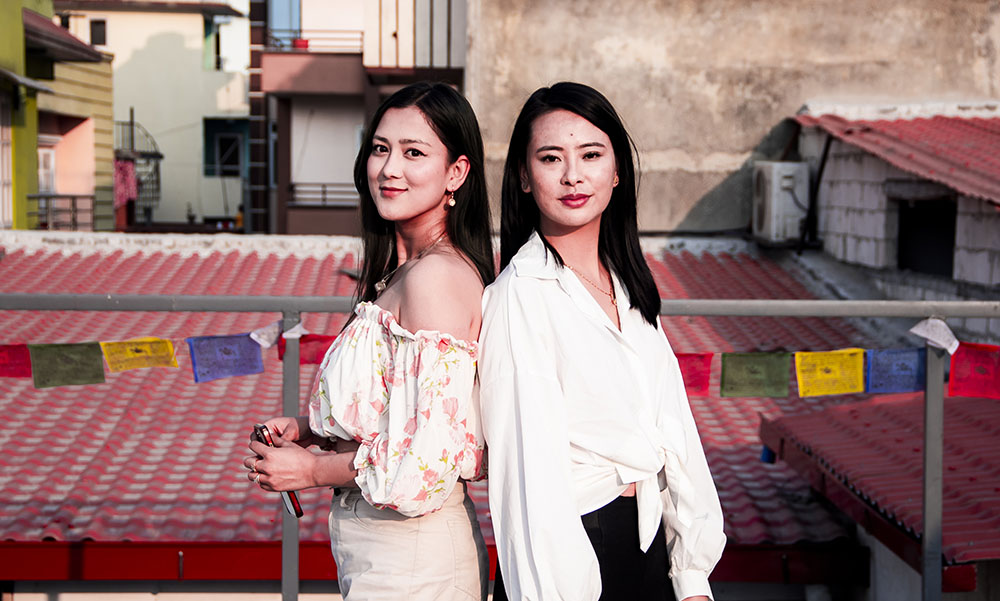 वर्षाले छाडेको '२ नम्बरी' उपासनाको हातमा