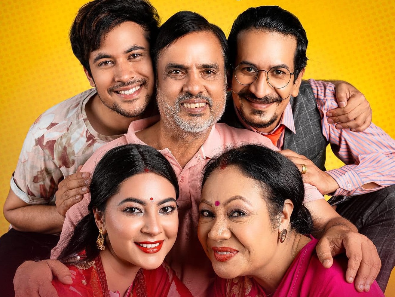 मोफसलका दर्शक रिझाउन 'महापुरुष'ले 'महाभ्रमण' गर्दै